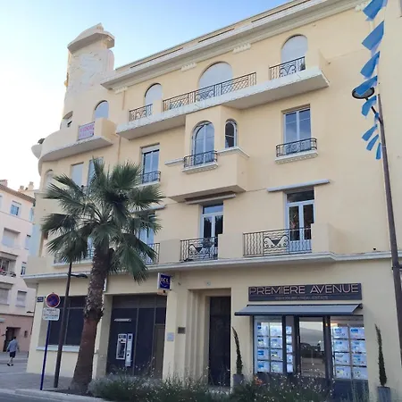 Vue Golfe St Tropez A Ste Maxime Yourhosthelper 圣马克西姆